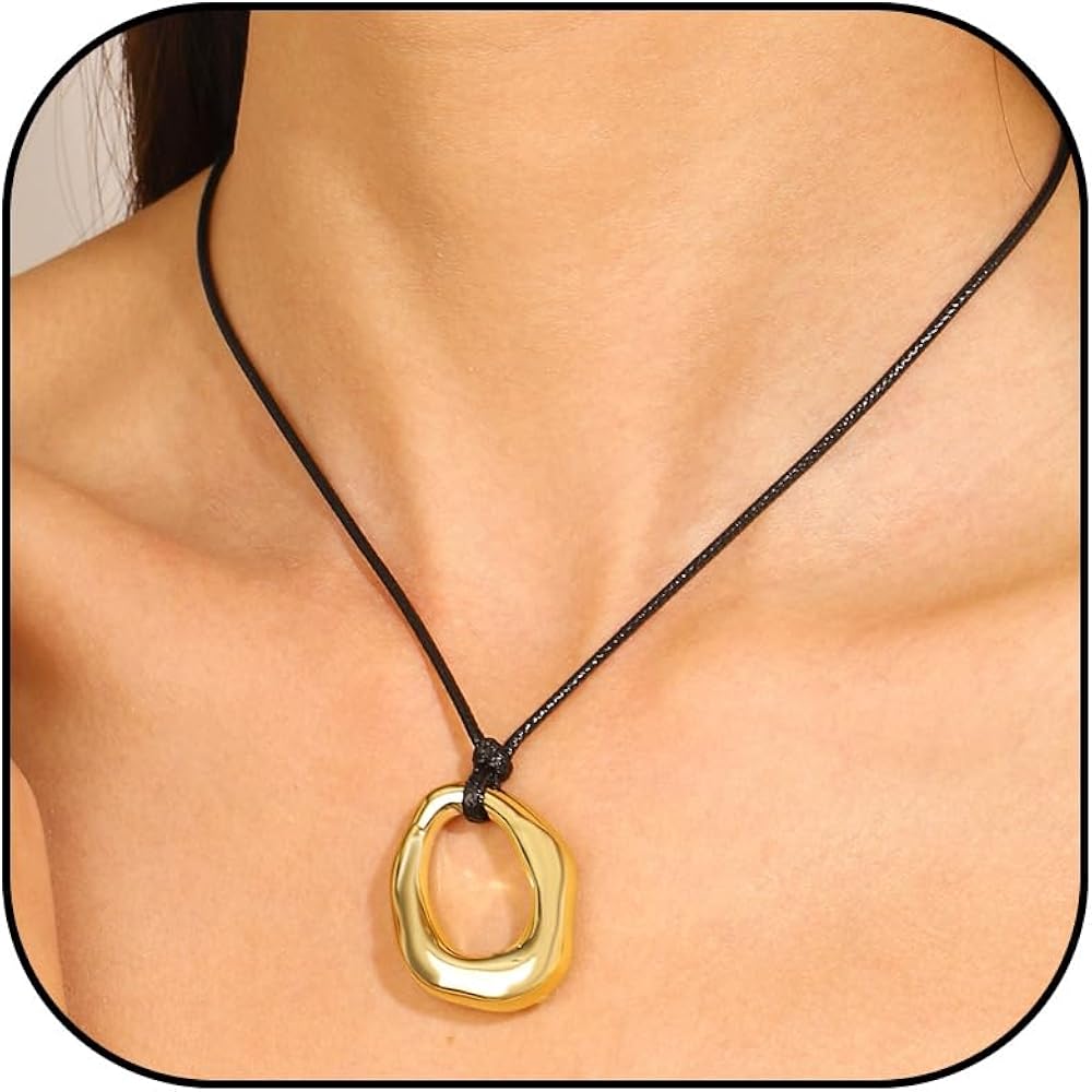 Chunky Gold Necklace for Women Gold Statement Necklace Trendy Black Rope Choker Necklace Long Gold Chunky Charm Necklace Irregular Hollow Pendant Necklace Christmas Gifts for Stocking Stuffers