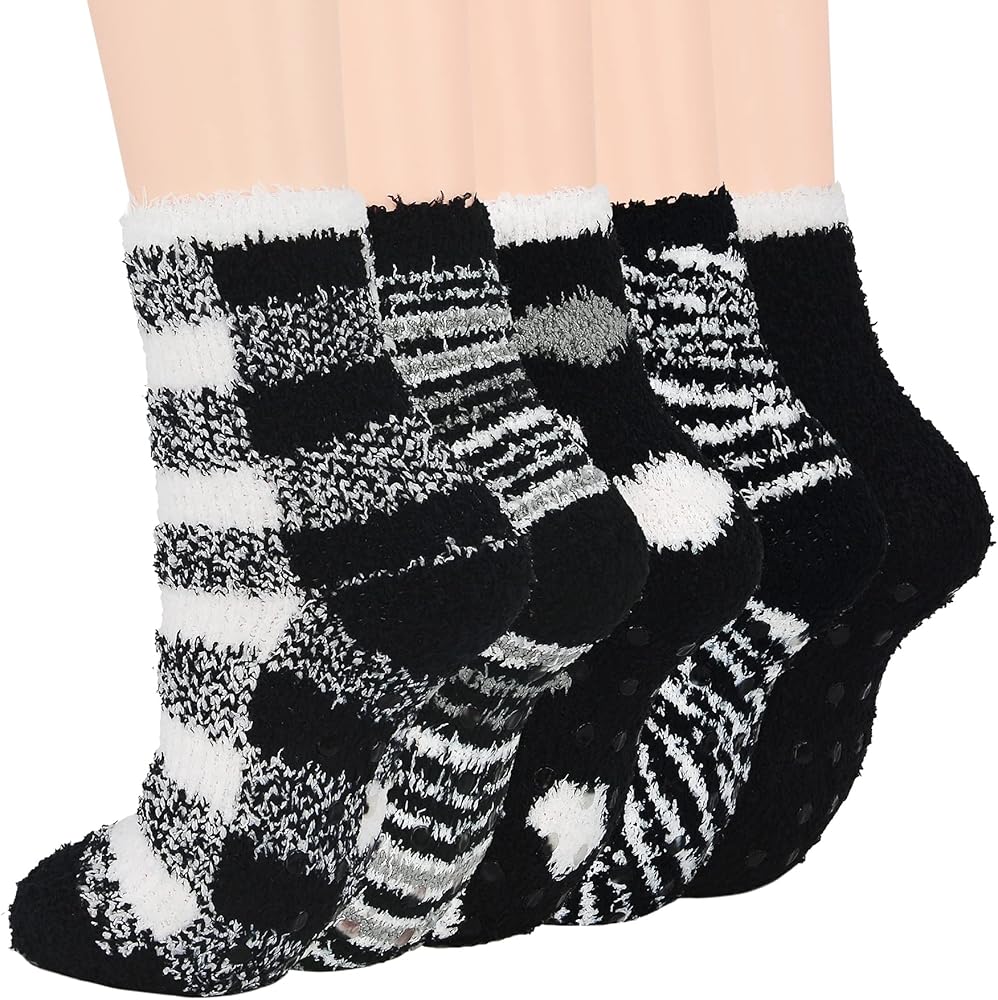 Zando Fuzzy Socks with Grips for Women Warm Cozy Socks Grippers Socks Womens Anti Slip Fluffy Socks Super Soft Socks Warm Cute Non Slip Socks for Women Black & white Diamond One Size
