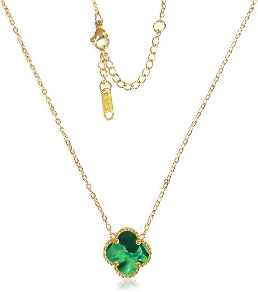 Clover Pendant Necklace for Women, 18K Gold Plated Four Leaf Clover Necklace, Lucky Simple Dainty Jewelry Christmas Valentine's Day Gifts (Emerald Green)